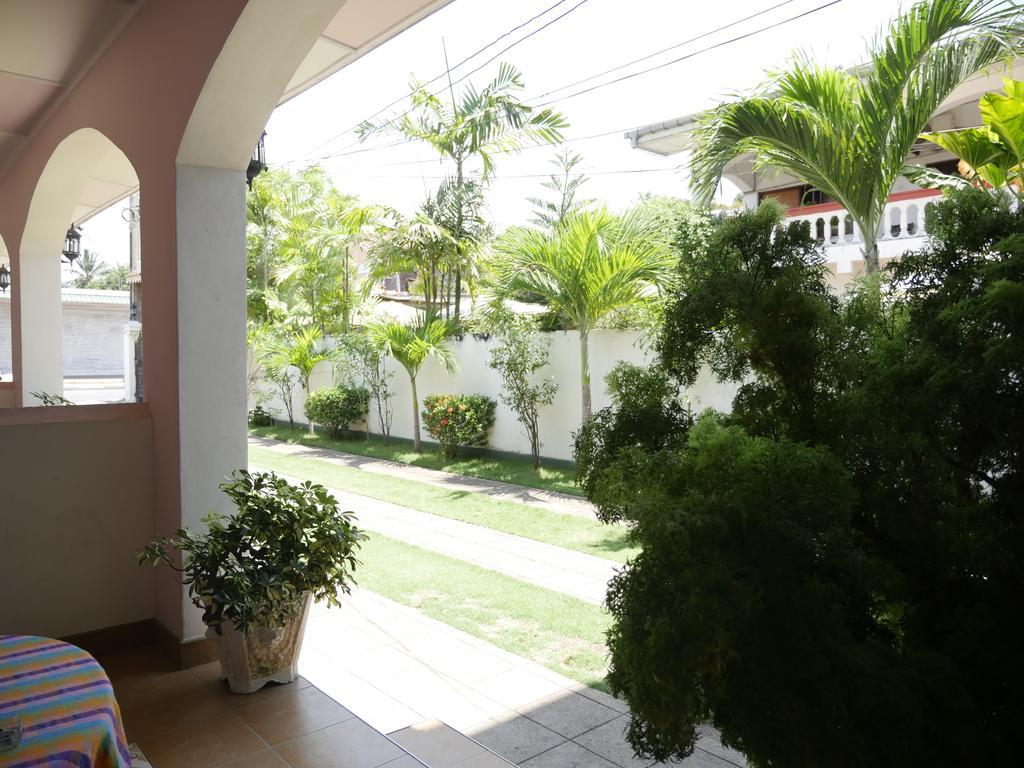 Ocean View Tourist Guest House At Negombo Beach Near The Airport Экстерьер фото
