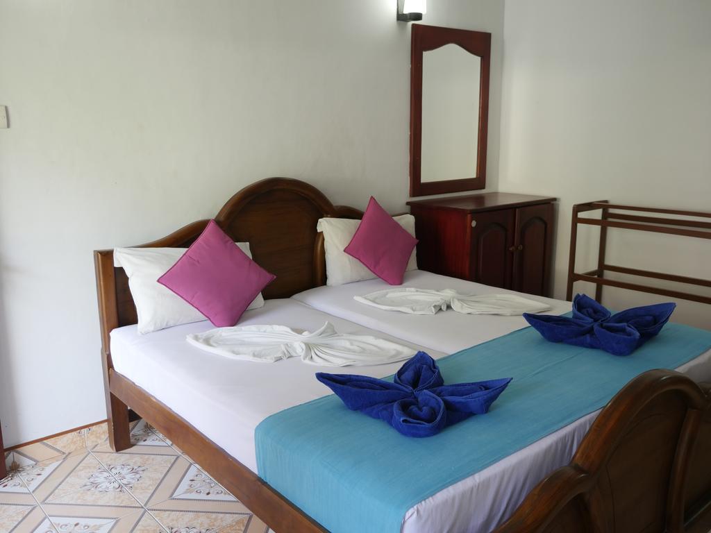 Ocean View Tourist Guest House At Negombo Beach Near The Airport Экстерьер фото
